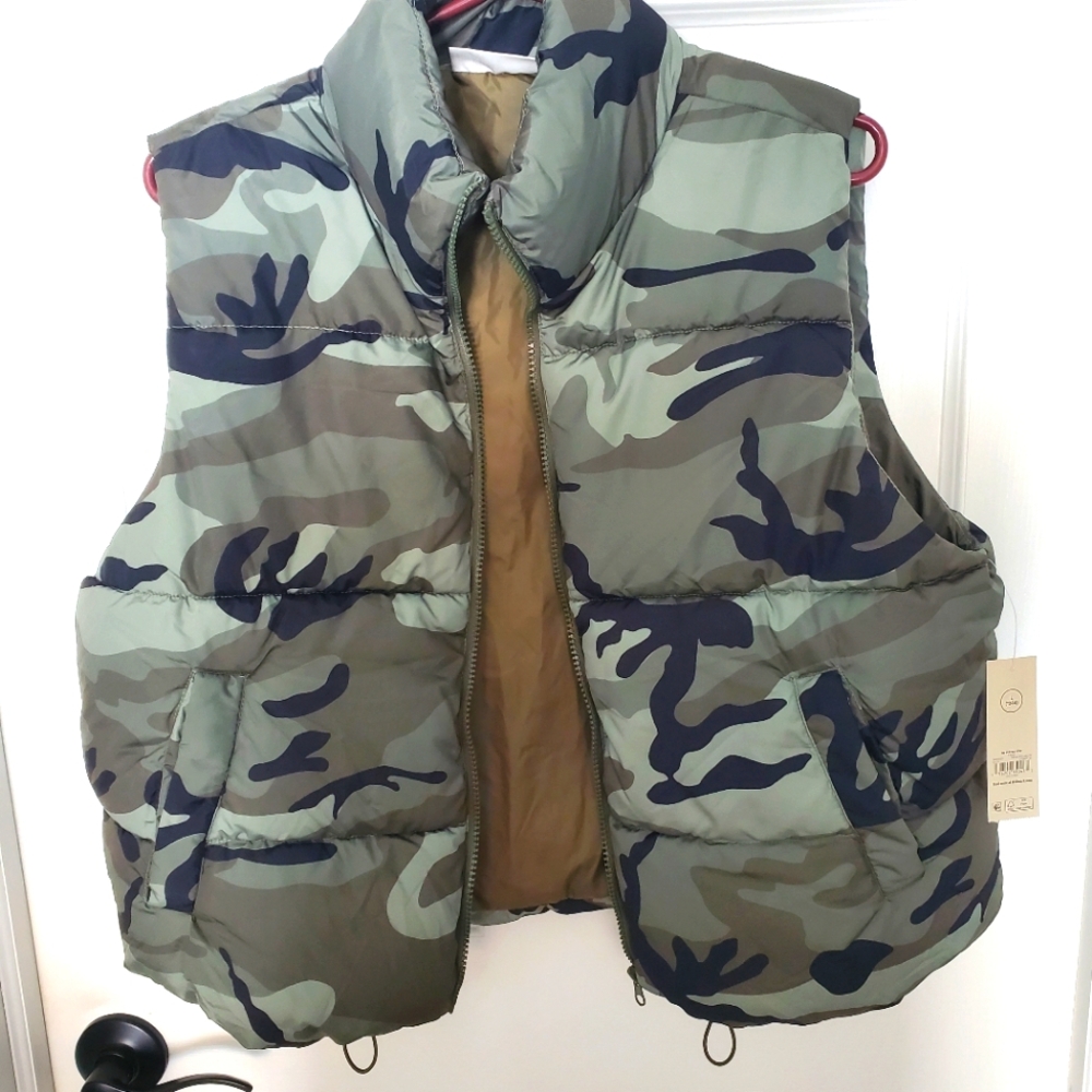 Camouflage Puffer Vest